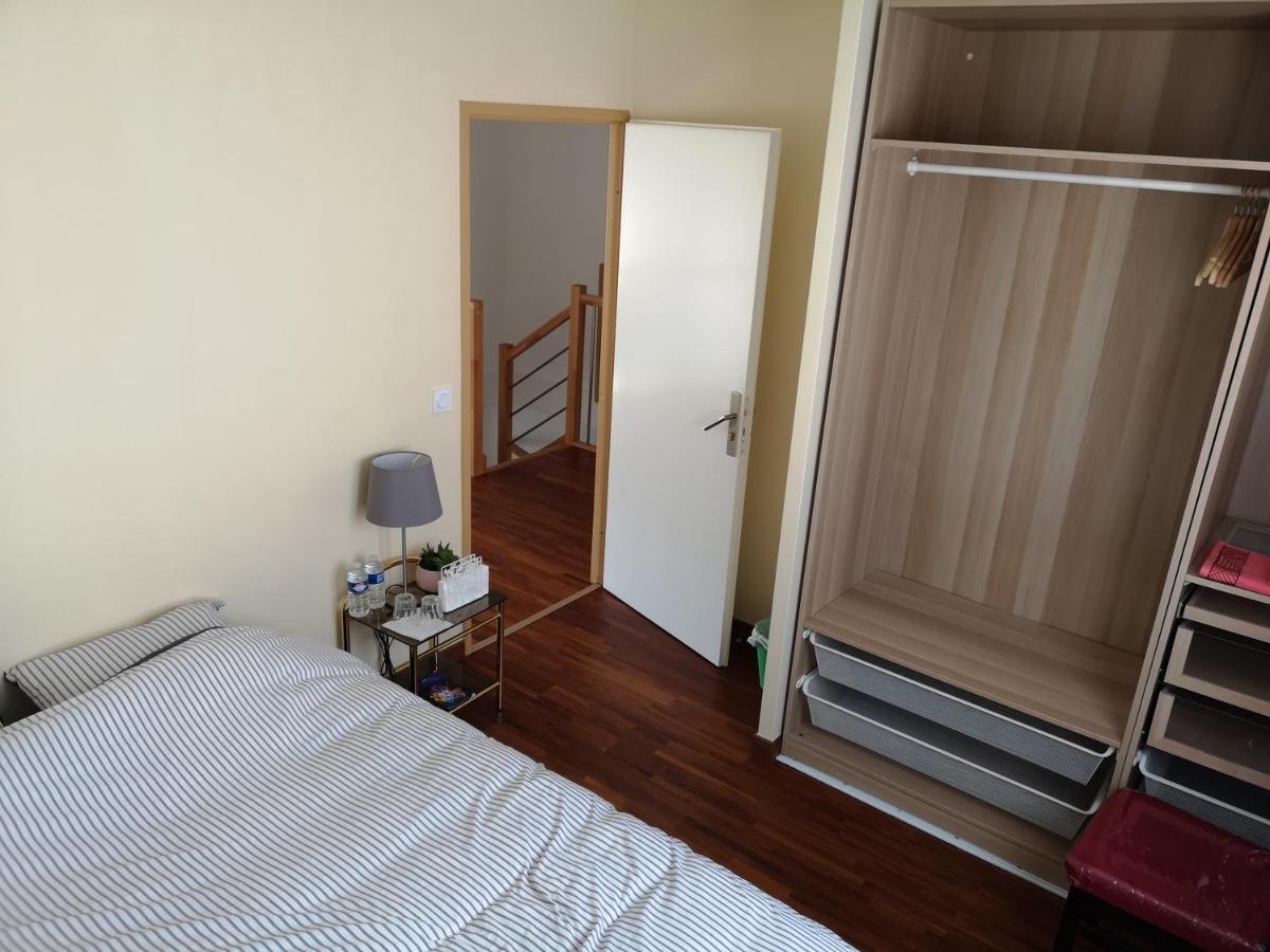 Bienvenus Chez Eric A Montevrain Apartment Екстериор снимка