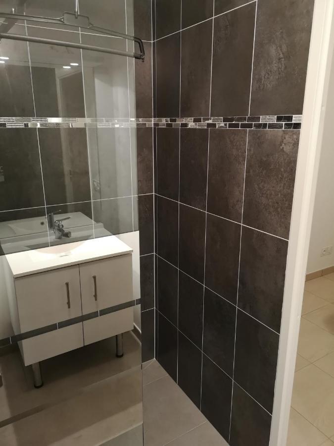 Bienvenus Chez Eric A Montevrain Apartment Екстериор снимка